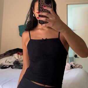 Black Fitted Sleeveless Camisole Top